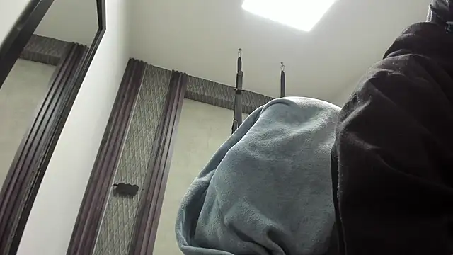 selene red  online show from April 30, 1:23 am