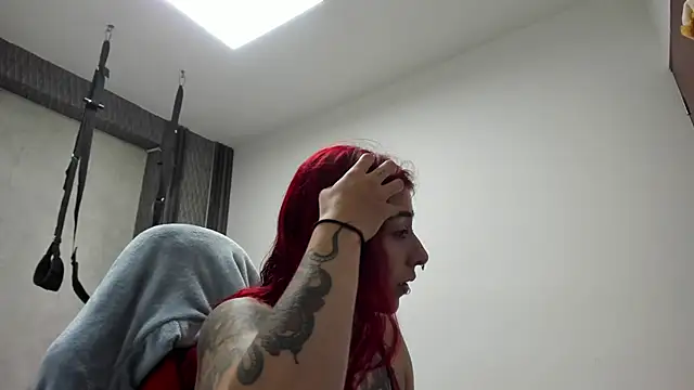 selene red  online show from April 22, 12:50 am