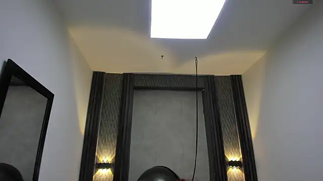 selene red  online show from September 12, 1:44 pm