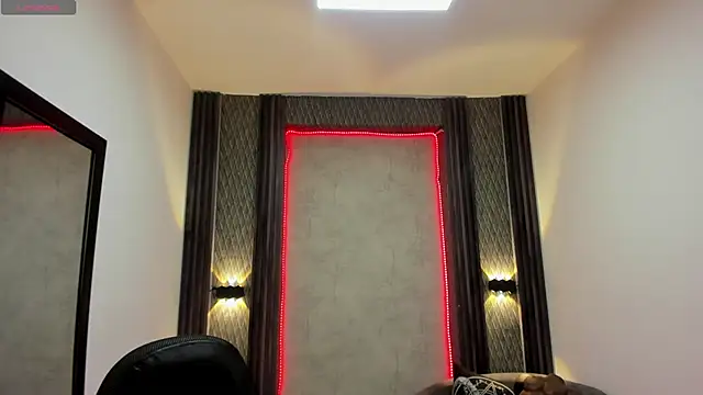 selene red  online show from March 20, 1:37 pm