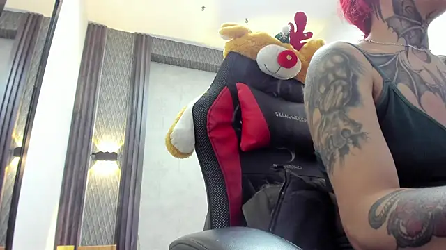 selene red  online show from April 3, 1:34 am