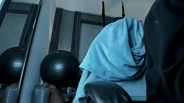 selene red  online show from October 18, 3:58 pm