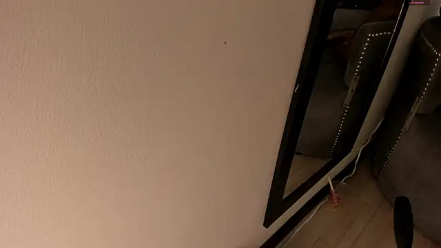 selene red  online show from November 29, 4:18 pm