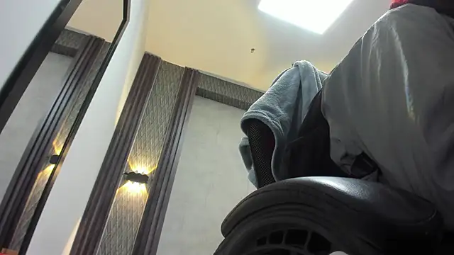 selene red  online show from April 12, 1:53 am