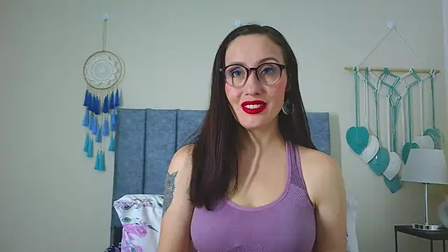 IberianMoonMK online show from October 27, 5:25 pm