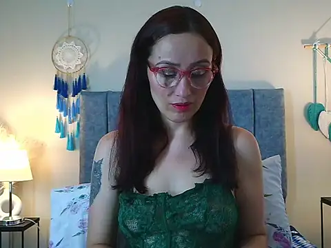 IberianMoonMK online show from January 10, 5:19 pm