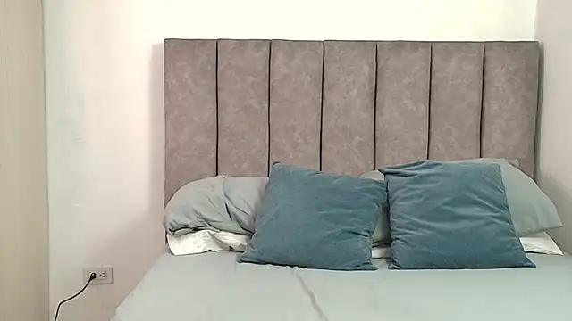 Snapshot of karina_lewis_ chatting on July 11, 5:52 am karina lewis online show from July 11, 5:52 am