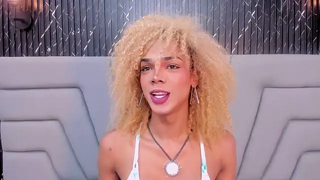 NaomiSteward online show from December 1, 12:28 pm