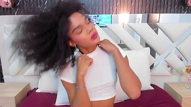 NaomiSteward online show from January 19, 12:50 pm