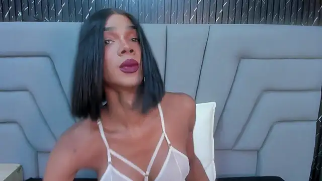 NaomiSteward online show from April 1, 1:52 pm