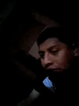 Snapshot of Riatatuil chatting on November 6, 8:40 am Riatatuil online show from November 6, 8:40 am