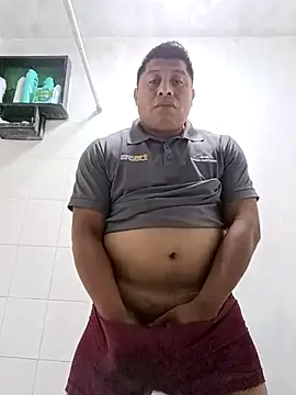 Snapshot of Riatatuil chatting on November 27, 9:48 pm Riatatuil online show from November 27, 9:48 pm