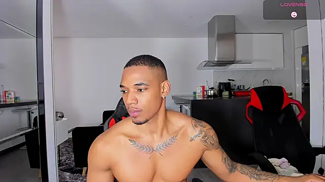 TROYWESLY- online show from October 5, 9:38 pm