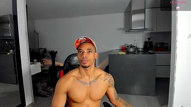 TROYWESLY- online show from October 24, 12:09 am