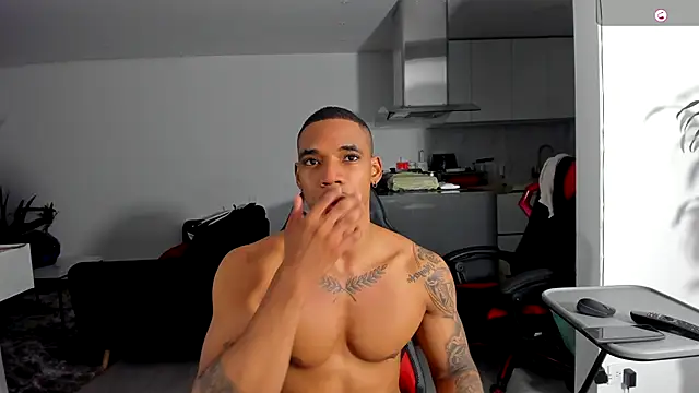 TROYWESLY- online show from November 19, 2:33 am