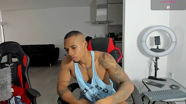 Snapshot of TROYWESLY- chatting on July 11, 10:10 pm TROYWESLY- online show from July 11, 10:10 pm
