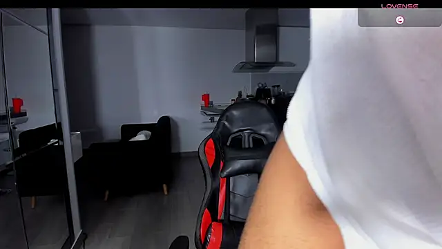 TROYWESLY- online show from September 26, 1:34 am