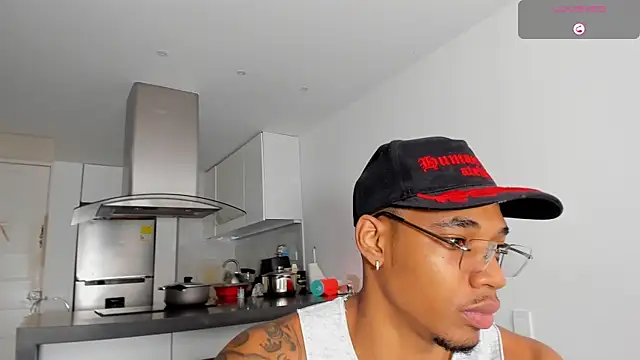 TROYWESLY- online show from October 3, 2:07 pm