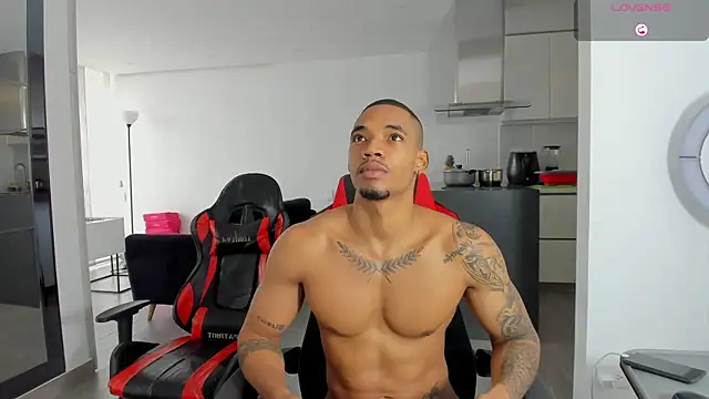 TROYWESLY- online show from May 5, 3:26 pm
