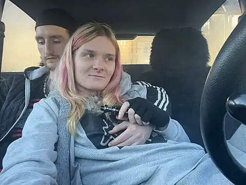 emma neko online show from January 13, 1:39 pm