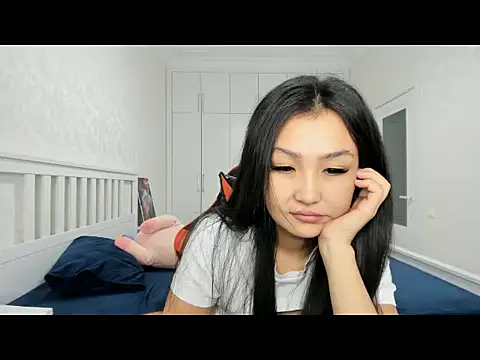 Snapshot of Missykitty01 chatting on October 25, 12:32 am Missykitty01 online show from October 25, 12:32 am