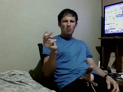 Snapshot of theDemente18 chatting on February 17, 10:56 am theDemente18 online show from February 17, 10:56 am