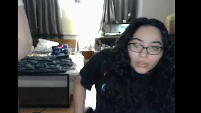 Elliewgfs online show from March 19, 2:27 am