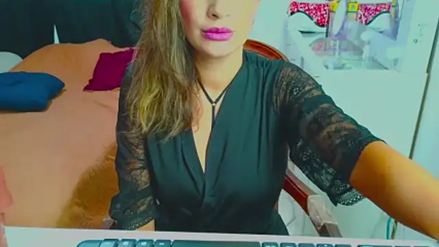 dalila sexxx online show from November 10, 11:21 pm