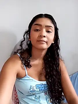 Snapshot of heleny901 chatting on December 15, 8:03 pm heleny901 online show from December 15, 8:03 pm