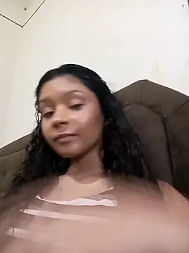 Snapshot of heleny901 chatting on December 2, 11:46 pm heleny901 online show from December 2, 11:46 pm