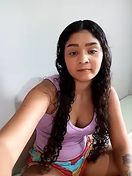 Snapshot of heleny901 chatting on December 2, 7:04 pm heleny901 online show from December 2, 7:04 pm