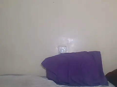 Snapshot of African_Bigjuicyass chatting on September 27, 7:09 pm African Bigjuicyass online show from September 27, 7:09 pm