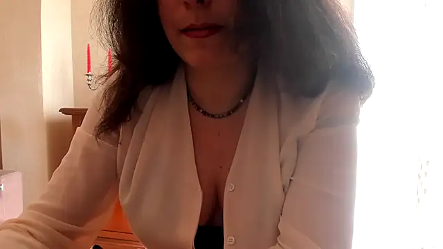 Snapshot of Evademarville chatting on March 17, 9:33 am Evademarville online show from March 17, 9:33 am