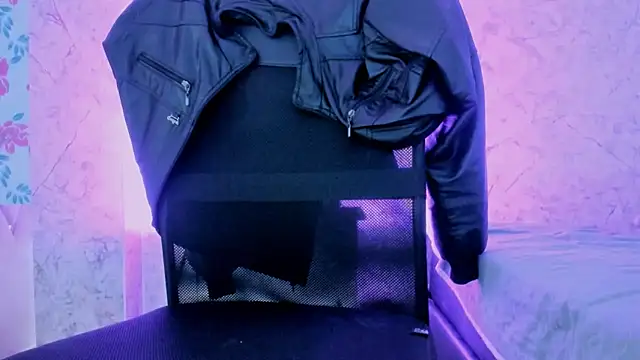 AnddieBaker online show from November 26, 10:10 pm