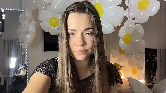 Mika Miller online show from March 16, 10:45 pm