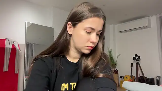 Mika Miller online show from February 6, 7:04 am