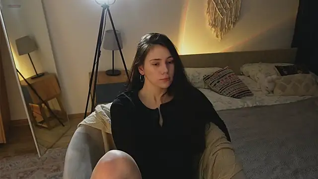 Snapshot of jennetdoll chatting on October 21, 1:32 pm jennetdoll online show from October 21, 1:32 pm