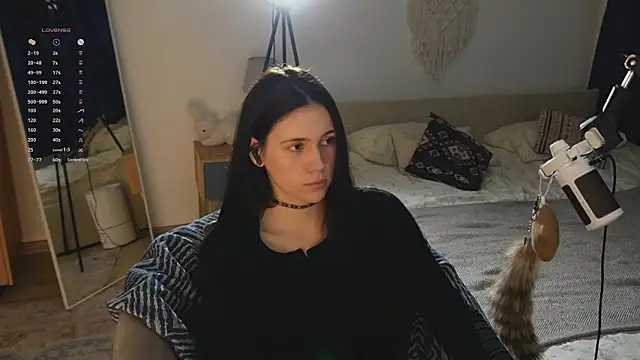 jennetdoll online show from March 25, 6:40 pm