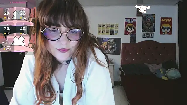 Snapshot of Avril2001 chatting on March 7, 2:36 am Avril2001 online show from March 7, 2:36 am