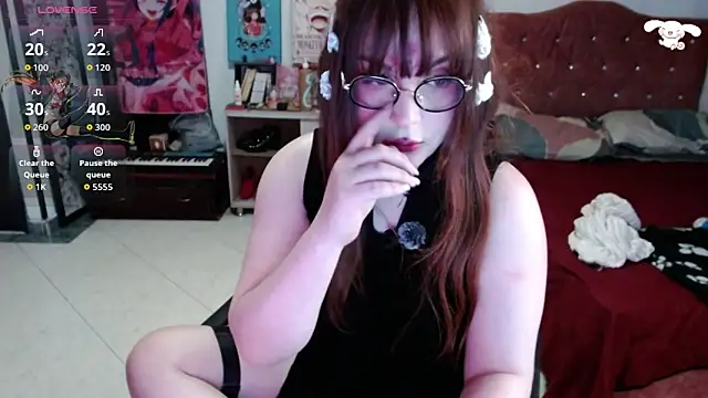 Avril2001 online show from December 21, 4:36 am