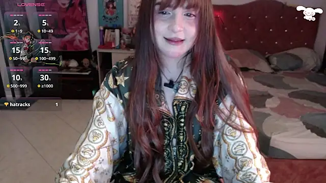 Snapshot of Avril2001 chatting on June 10, 6:25 am Avril2001 online show from June 10, 6:25 am