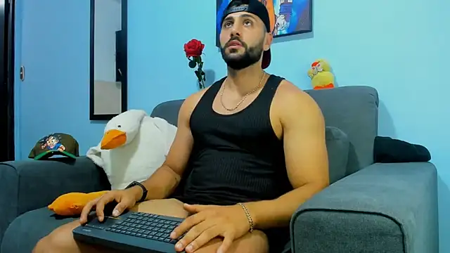 ETHAN ROX online show from February 4, 8:38 pm
