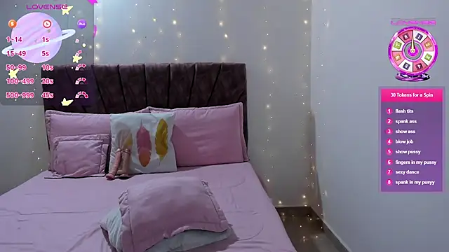 Snapshot of eliss_sweet chatting on March 21, 2:18 am eliss sweet online show from March 21, 2:18 am