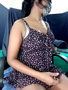 Midnight Blossom online show from February 10, 9:04 pm