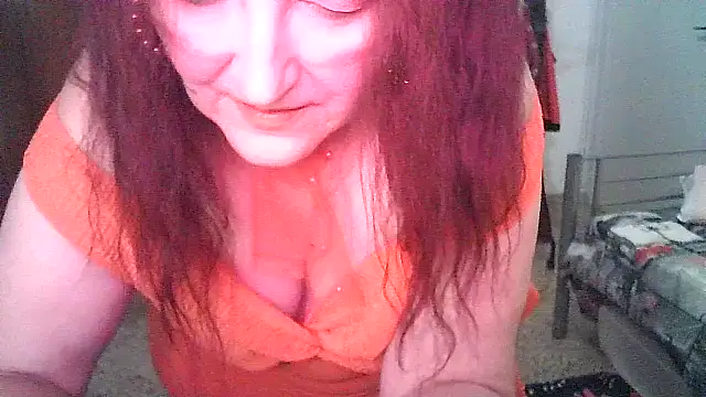 Snapshot of SabrinaXlovess chatting on June 22, 5:54 pm SabrinaXlovess online show from June 22, 5:54 pm