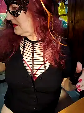 Snapshot of SabrinaXlovess chatting on December 12, 5:04 pm SabrinaXlovess online show from December 12, 5:04 pm