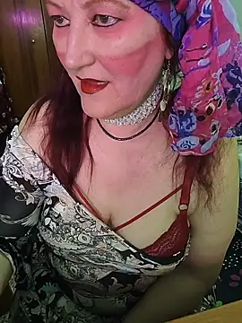 SabrinaXlovess online show from April 21, 4:13 pm