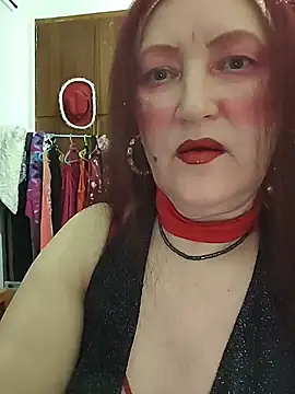 SabrinaXlovess online show from May 5, 4:54 pm