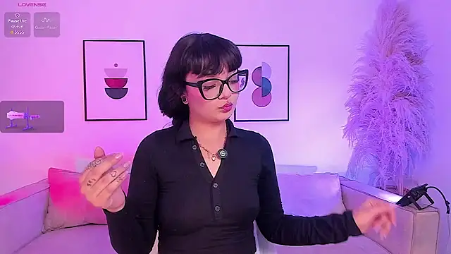 Sweet Namii online show from March 26, 5:00 pm