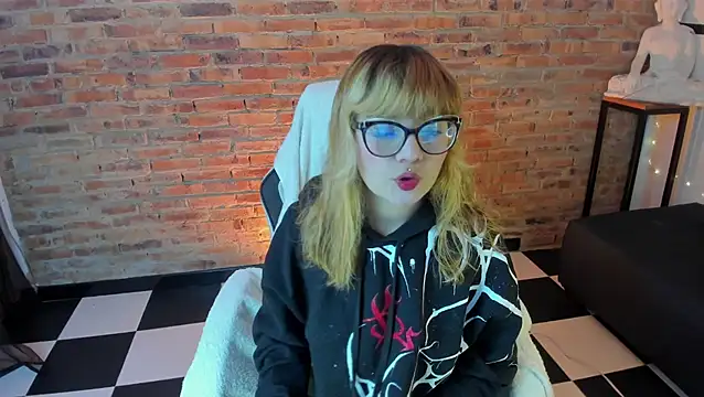 Snapshot of Sweet_Namii chatting on March 15, 3:07 am Sweet Namii online show from March 15, 3:07 am